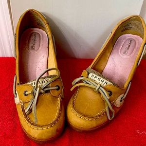 A unique find- Wedge Sperry’s